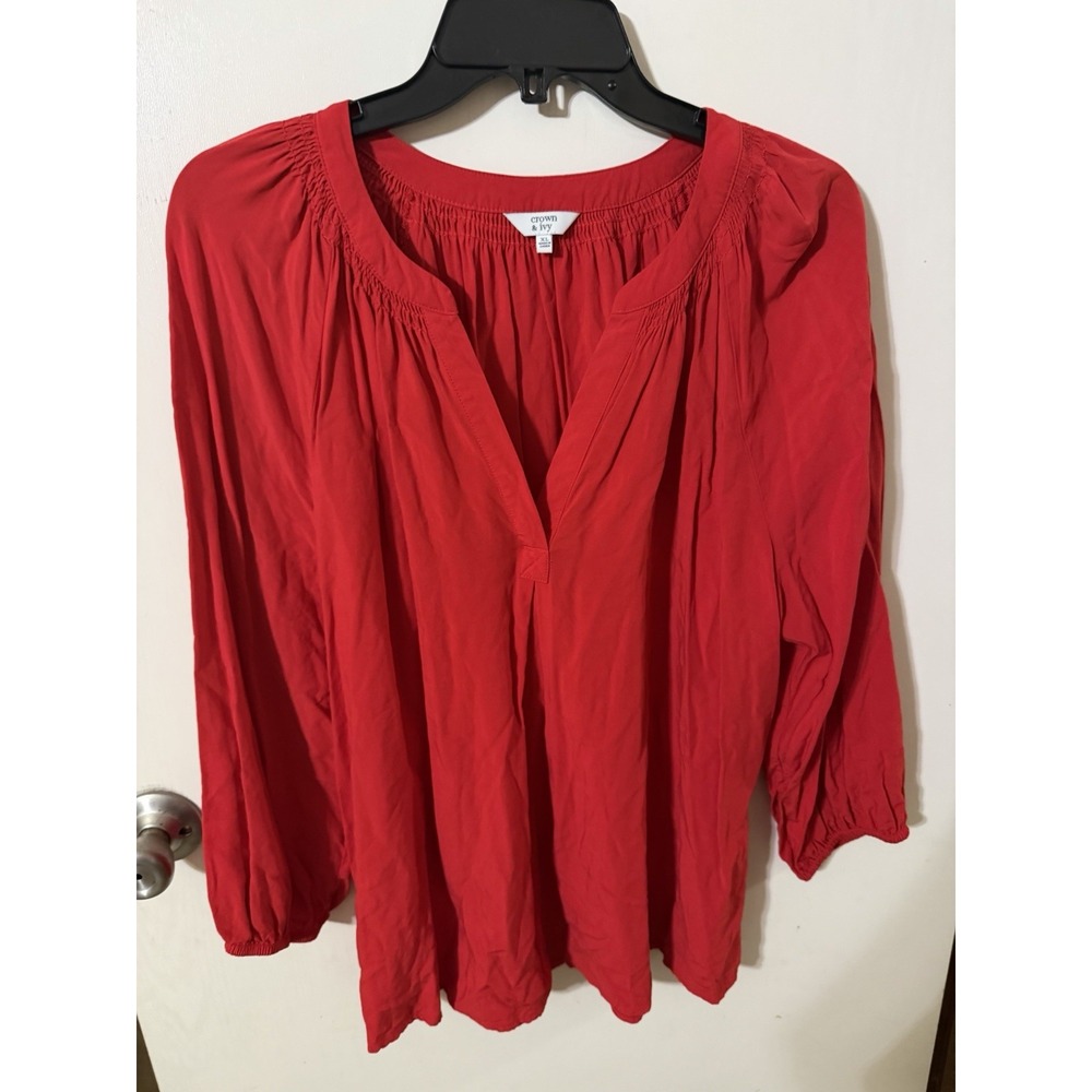 Crown & Ivy Women's Red Top Size XL